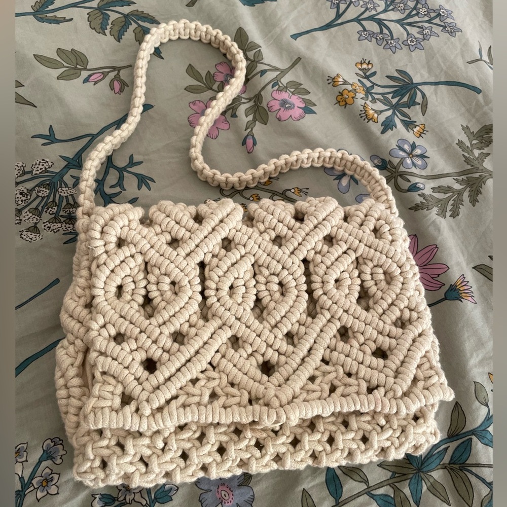 Handcrafted Cream Macramé Shoulder Bag